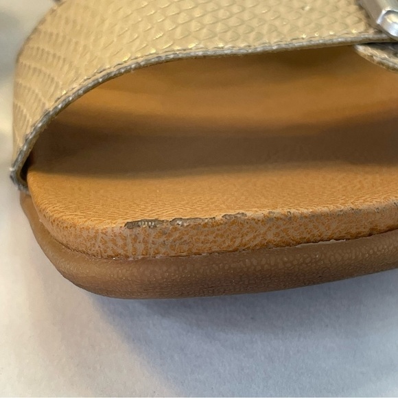 BOC Born Concept Size 9 Gold/Tan Two Strap Sandals Slip Ons Adjustable Straps - Picture 8 of 12